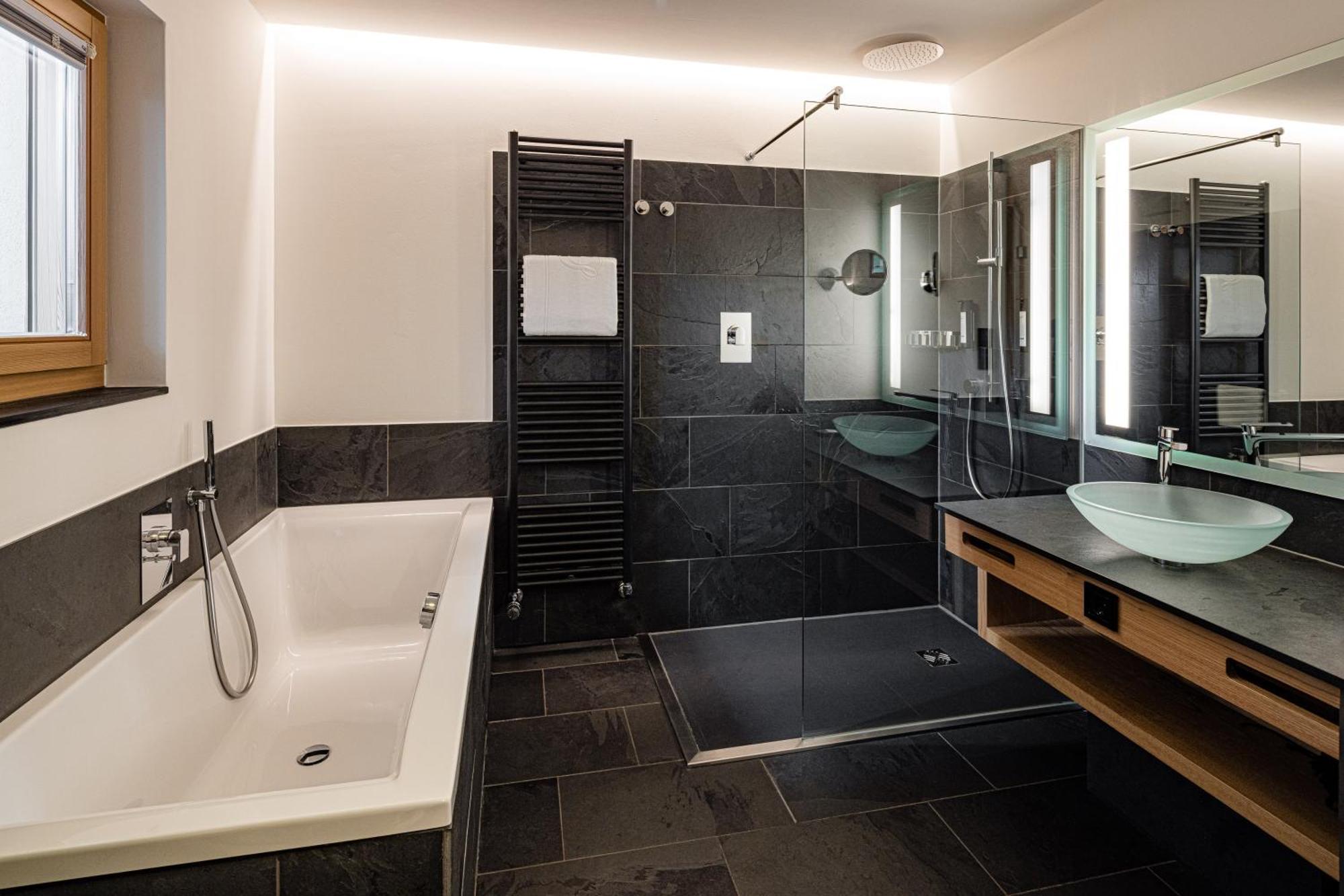 Lake Spa Hotel Seeleiten Caldaro Ngoại thất bức ảnh